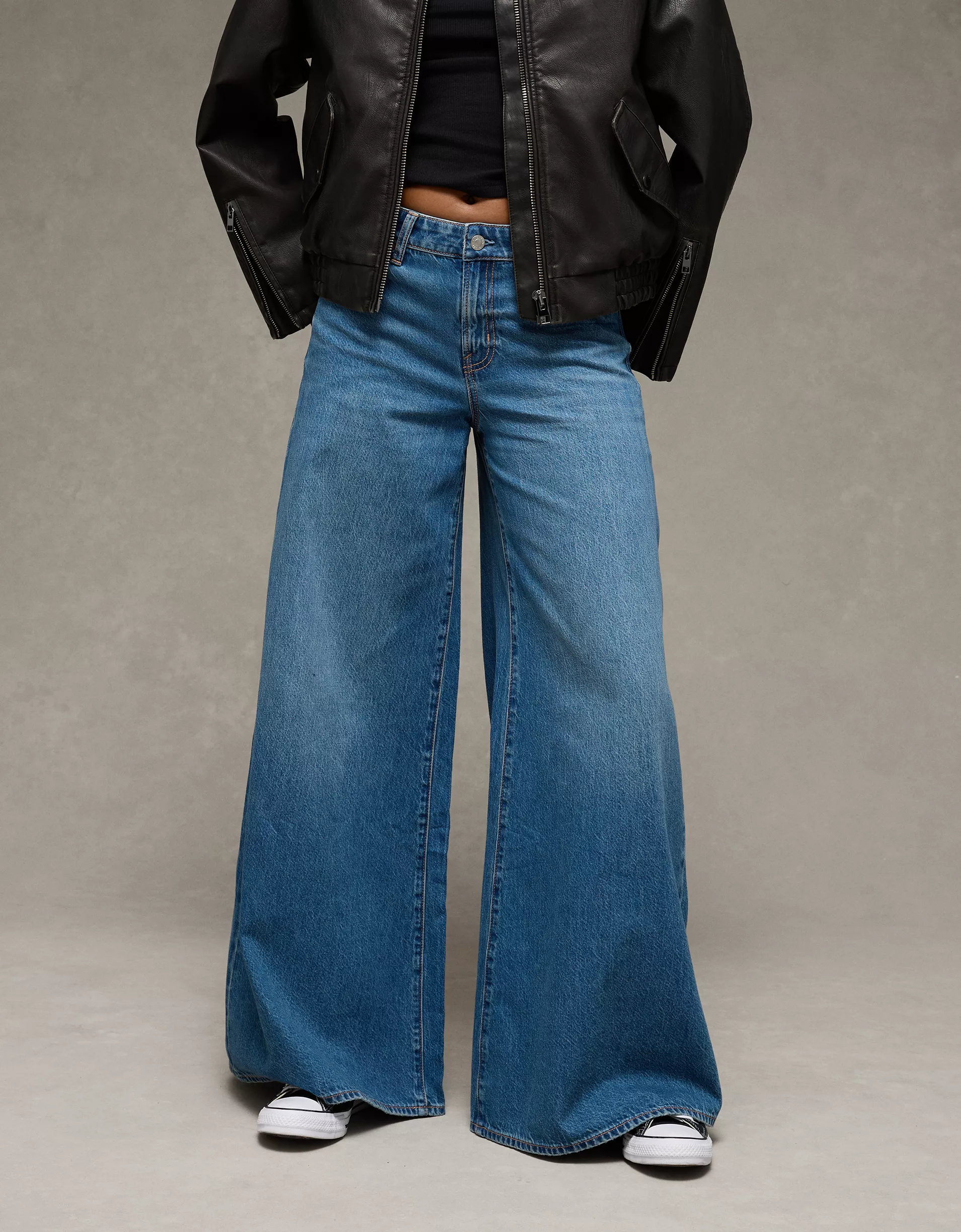 AE Baggy A-Line Fit Jean